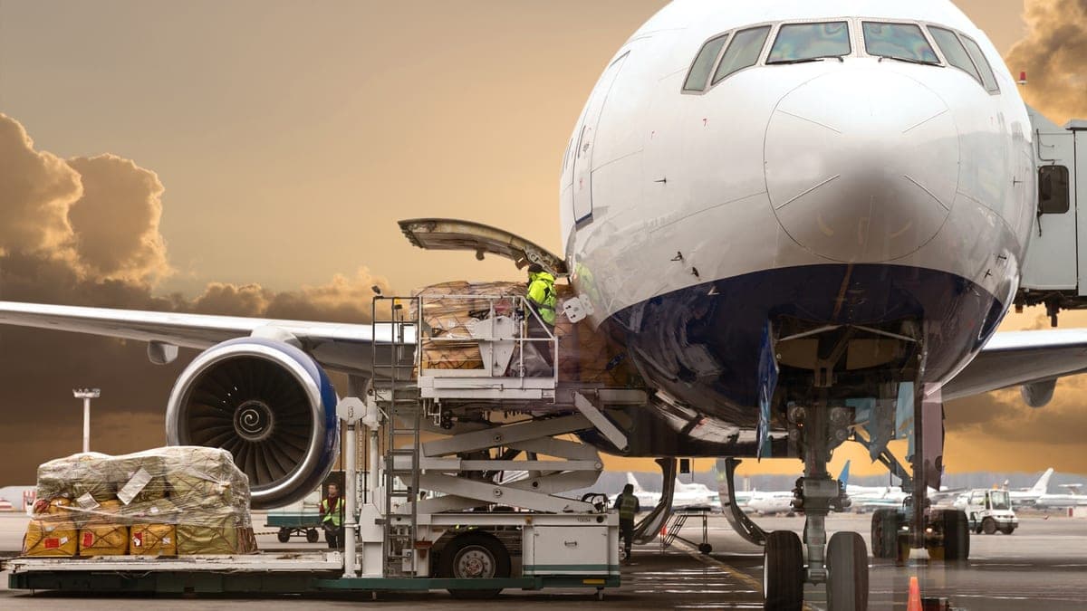 The Role of Blockchain in Customs Brokerage and Freight Forwarding
